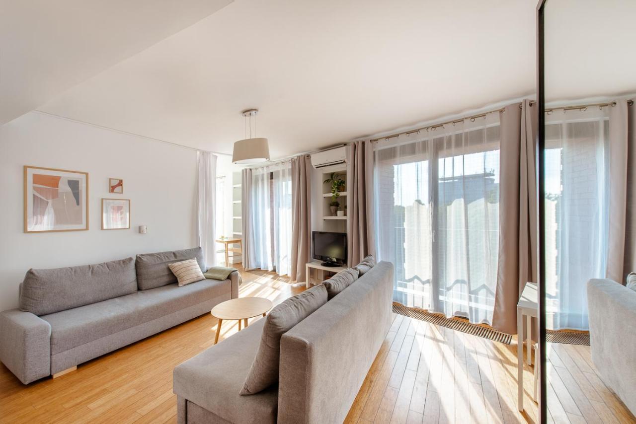 Spacious Apartment Close To Main Station / Galeria Krakowska المظهر الخارجي الصورة